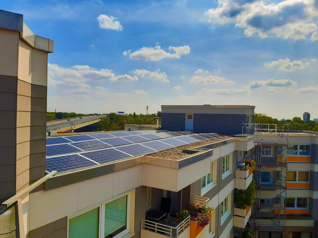 explorez la transition climatique, un processus essentiel vers un avenir durable. découvrez les enjeux, les solutions et les innovations qui contribuent à réduire l'empreinte carbone et à protéger notre planète.