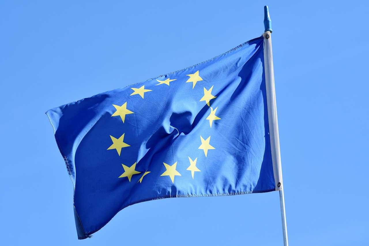 découvrez l'évolution de la politique environnementale de l'ue, ses enjeux majeurs, ses avancées et son impact sur la durabilité et la protection de l'environnement en europe.