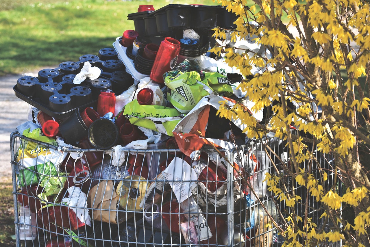 découvrez des stratégies efficaces pour réduire les déchets et adopter un mode de vie plus durable. apprenez comment minimiser votre impact environnemental grâce à des astuces simples et des pratiques écoresponsables.