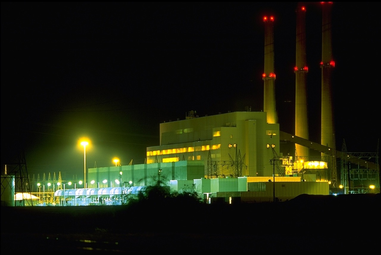 découvrez les enjeux des combustibles fossiles : leur impact environnemental, les alternatives durables et les défis énergétiques du futur. informez-vous sur la transition énergétique et les solutions pour un avenir plus vert.