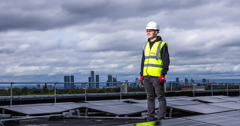 Ce que recouvre vraiment une formation énergie solaire pour communautés rurales