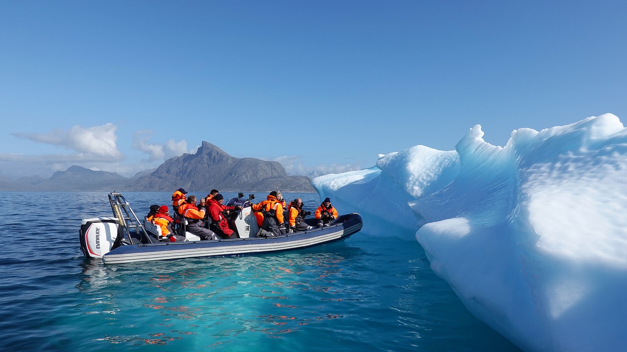 découvrez comment le changement climatique influence les déplacements de populations à travers le monde. explorez les défis, les causes et les solutions liées à la migration climatique.