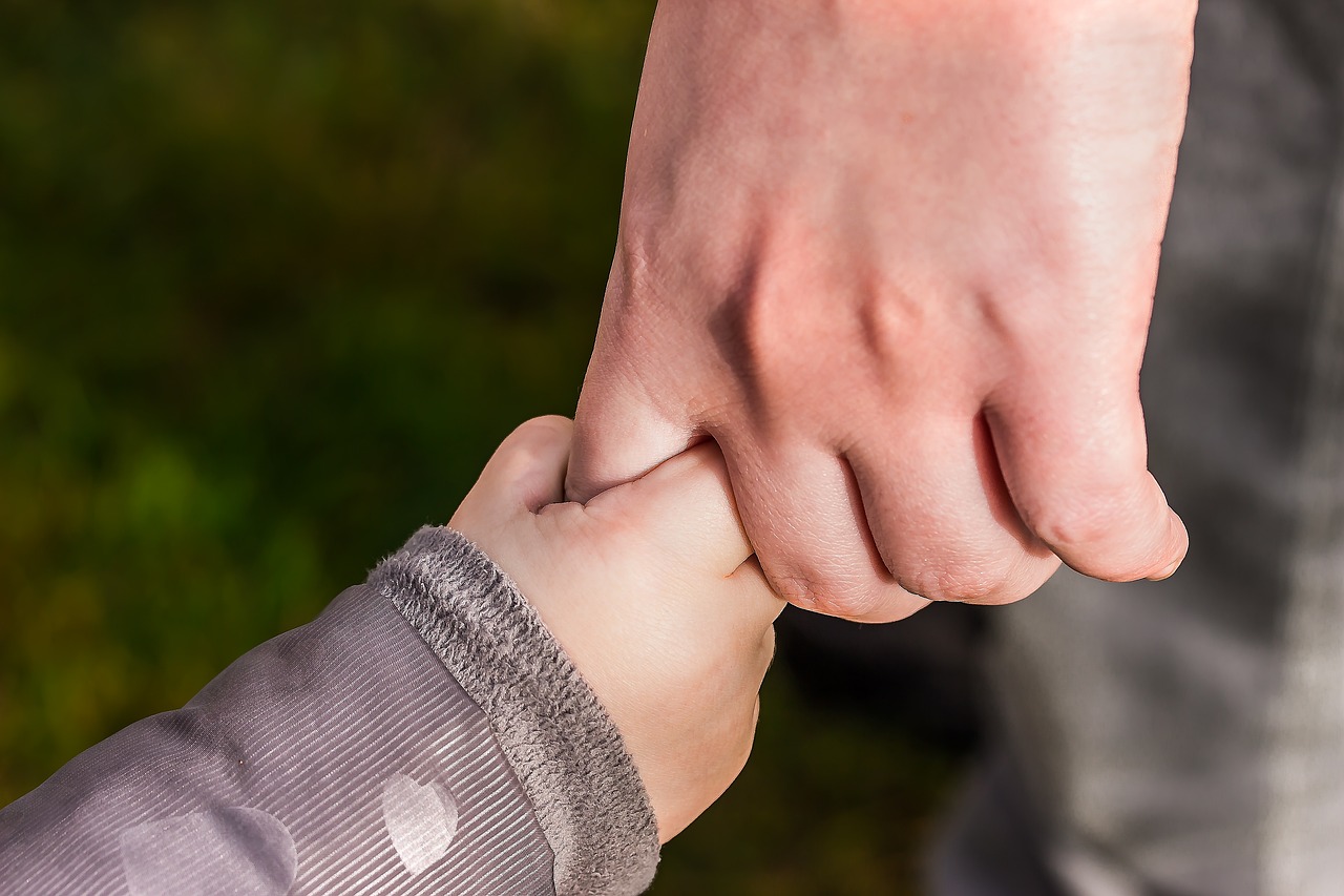 découvrez comment favoriser l'engagement des parents dans le parcours éducatif de leurs enfants. des stratégies et conseils pratiques pour renforcer la collaboration entre l'école et la famille.