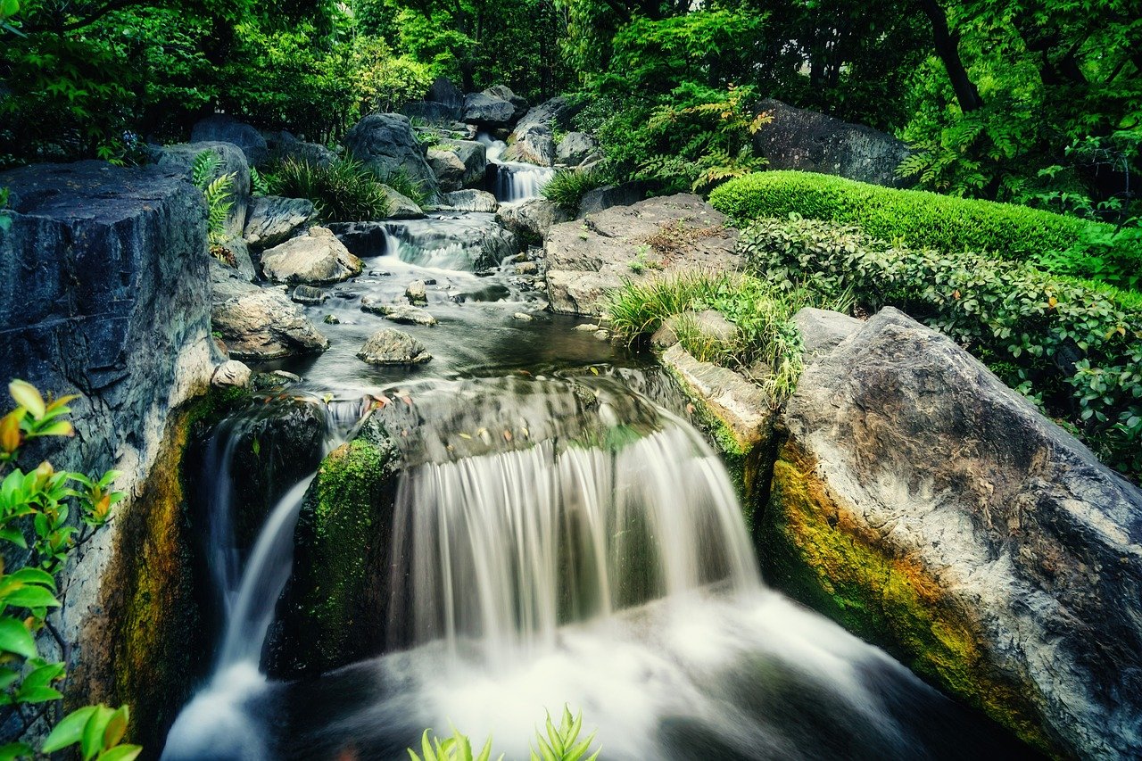 découvrez les enjeux et les impacts de la crise de l'eau à l'échelle mondiale. analyse des causes, des conséquences et des solutions pour préserver cette ressource essentielle.