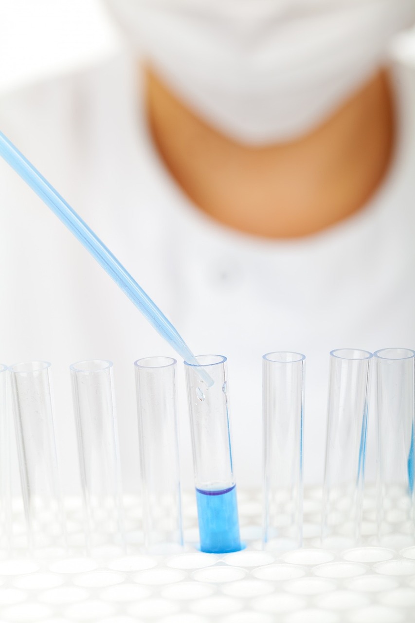 découvrez le monde fascinant de la biotechnologie, une discipline innovante qui combine science et technologie pour développer des solutions durables en santé, agriculture et environnement. explorez les avancées, applications et enjeux éthiques de cette branche essentielle pour l'avenir de notre planète.