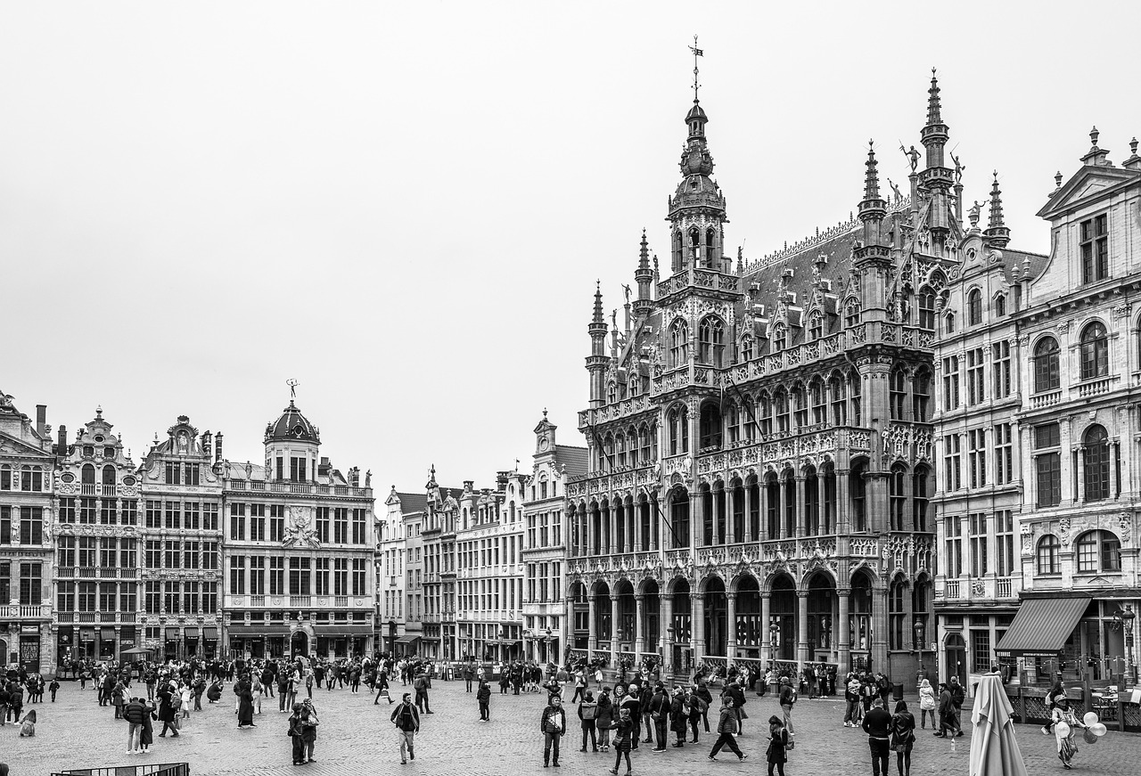 découvrez l'importance du capital humain dans les entreprises modernes. explorez comment le développement des compétences, la gestion des talents et la culture d'entreprise peuvent contribuer à la performance et à la compétitivité des organisations.