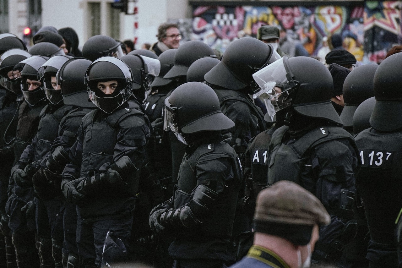 découvrez notre article sur les manifestations : un examen des différentes formes de protestation, de l'art de militer et des impacts sociaux des mouvements citoyens. plongez dans l'univers de la contestation et comprenez les enjeux actuels.