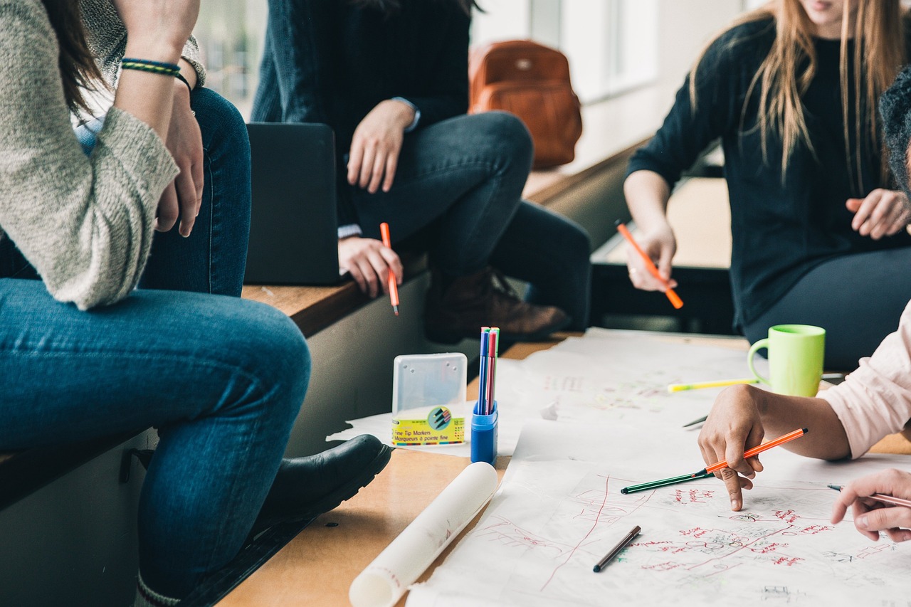 découvrez notre soutien scolaire personnalisé pour accompagner les élèves dans leur apprentissage. bénéficiez de cours adaptés et de ressources pédagogiques pour améliorer vos compétences et réussir à l'école.