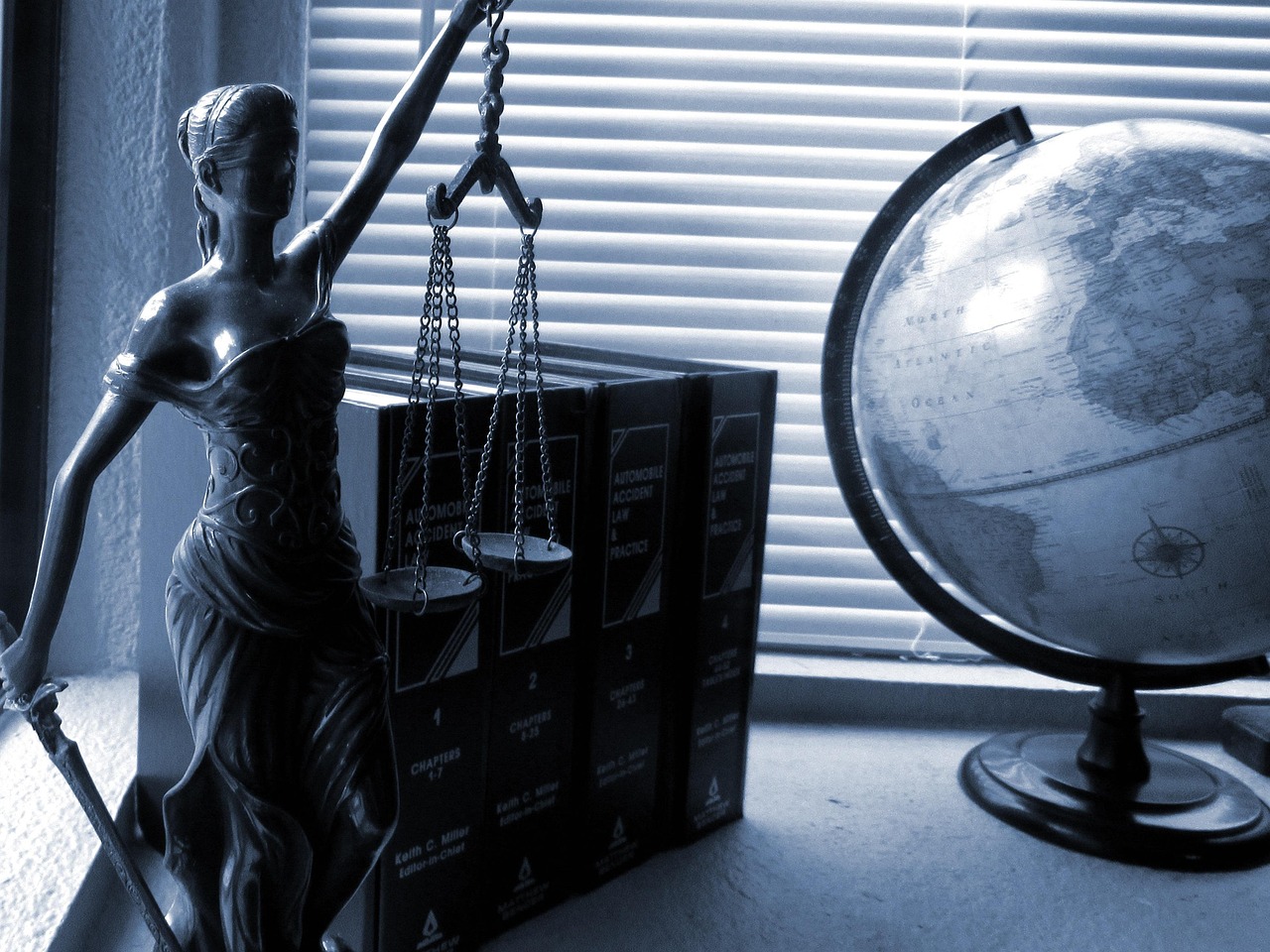 découvrez la justice transformative, une approche innovante qui prône la réparation des torts et la réhabilitation des relations entre victimes et délinquants, favorisant ainsi la guérison et la justice sociale.