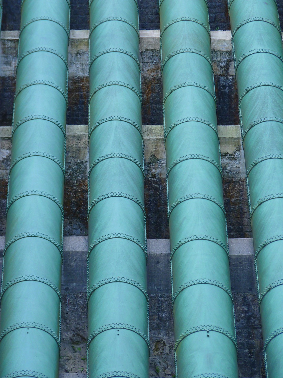 découvrez les meilleures pratiques de gestion de l'eau pour optimiser l'utilisation des ressources, réduire le gaspillage et protéger l'environnement.