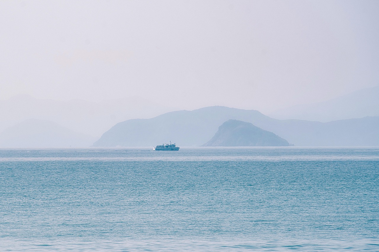 d&eacute;couvrez le minimalisme : un style de vie et une esth&eacute;tique qui privil&eacute;gient la simplicit&eacute;, l'essentiel et l'harmonie pour un quotidien plus serein et &eacute;pur&eacute;.